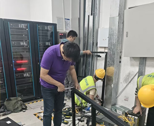 新機房安裝25 新機房安裝25